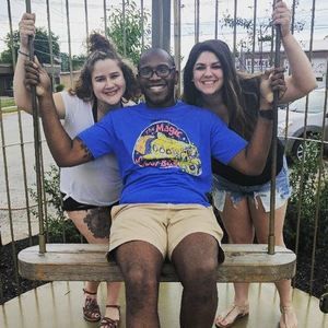 Meet your Posher, Dondre